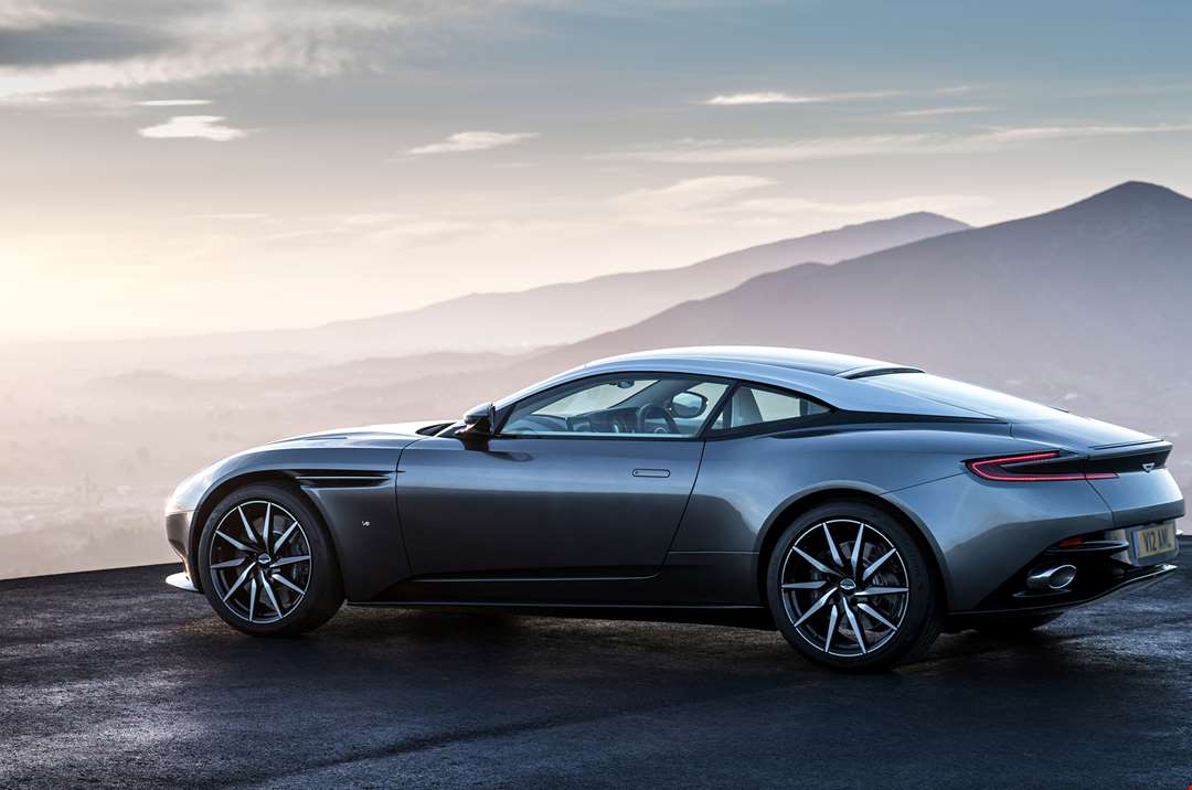 Automóvil Aston Martin